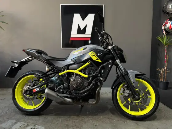 YAMAHA MT-07 ABS YAMAHA MT-07 ABS