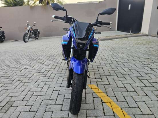 YAMAHA-FZ25 FAZER CONNECTED ABS-2025