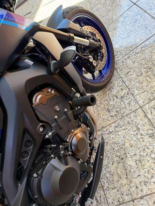 YAMAHA-MT-09-2025