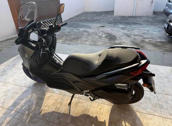 YAMAHA XMAX 250 CONNECTED ABS 