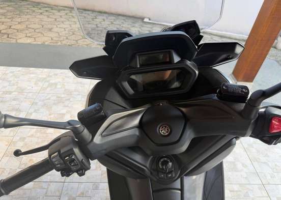 YAMAHA-XMAX 250 CONNECTED ABS-2025