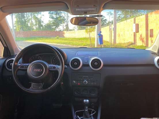 AUDI-A1-1.4 TFSI ATTRACTION 16V 122CV GASOLINA 4P AUTOMÁTICO AUDI-A1-2011