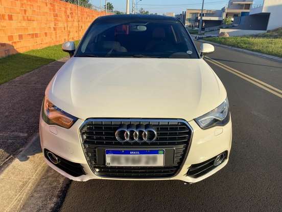 AUDI-A1-2011