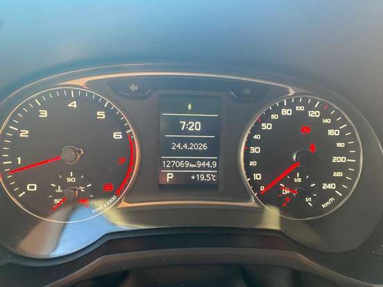 AUDI-A1-1.4 TFSI ATTRACTION 16V 122CV GASOLINA 4P AUTOMÁTICO AUDI-A1-2011