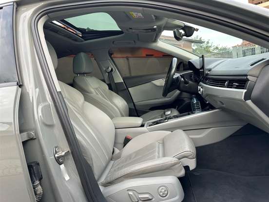 AUDI-A4-2021