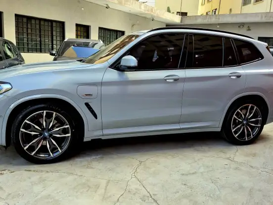 BMW-X3-2.0 16V HÍBRIDO M SPORT LAUNCH EDITION XDRIVE30E STEPTRONIC BMW-X3-2021
