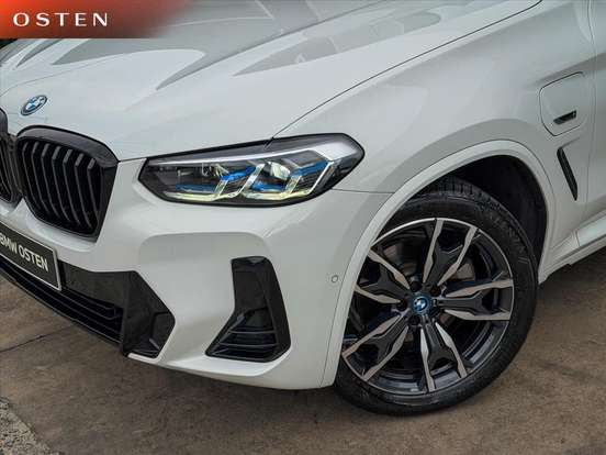 BMW-X3-2021