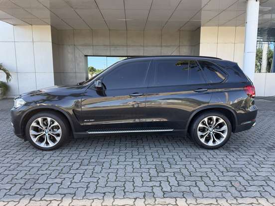 BMW-X5-2017