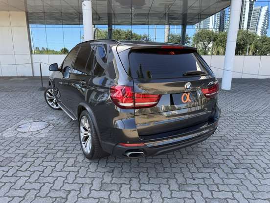 BMW-X5-2017