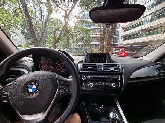 BMW-120i-2016