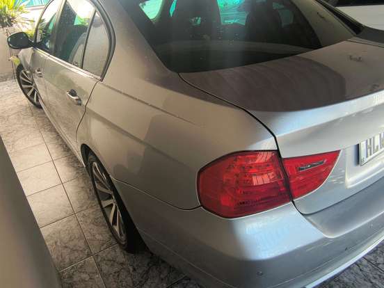 BMW-320i-2.0 TOP 16V GASOLINA 4P AUTOMÁTICO BMW-320i-2011