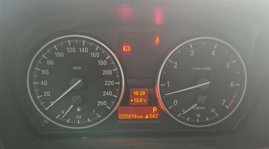 BMW-320i-2011