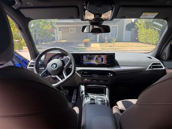 BMW-320i-2025