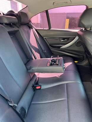 BMW-320i-2012