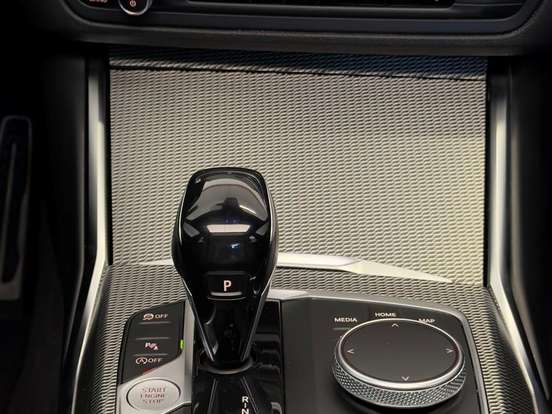 BMW-320i-2.0 16V TURBO GASOLINA M SPORT AUTOMÁTICO BMW-320i-2020