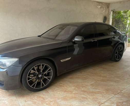 BMW-750i-4.4 SEDAN V8 32V GASOLINA 4P AUTOMÁTICO BMW-750i-2011