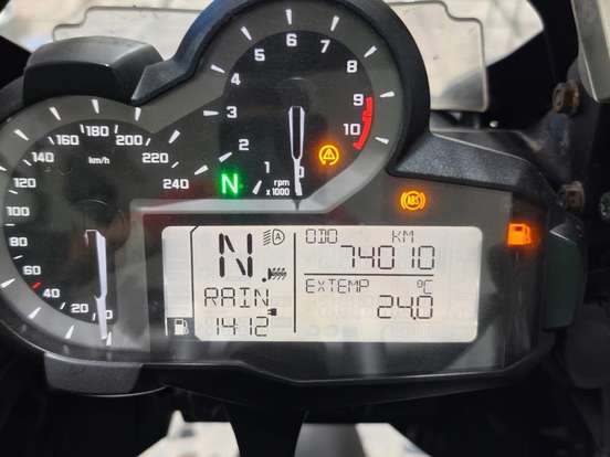 BMW-R 1200 GS ADVENTURE BMW-R 1200 GS ADVENTURE-2015