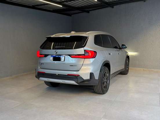 BMW-X1-2.0 16V TURBO GASOLINA SDRIVE20I X-LINE STEPTRONIC BMW-X1-2023