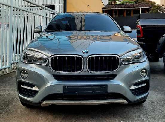 BMW-X6-2016