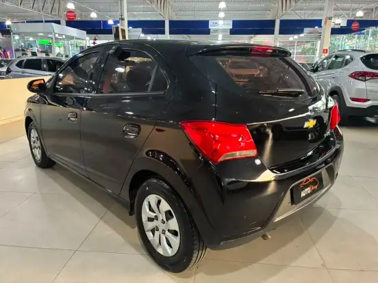 CHEVROLET-ONIX-2017