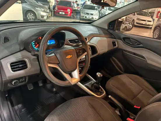 CHEVROLET-ONIX-2017