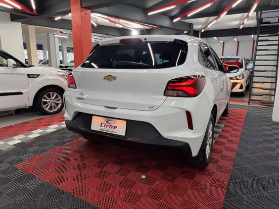 CHEVROLET-ONIX-2021