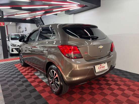 CHEVROLET-ONIX-1.4 MPFI LTZ 8V FLEX 4P MANUAL CHEVROLET-ONIX-2013