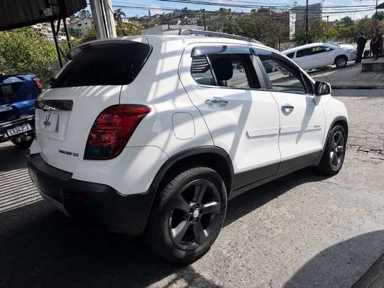 CHEVROLET-TRACKER-2014