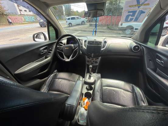 CHEVROLET-TRACKER-2014