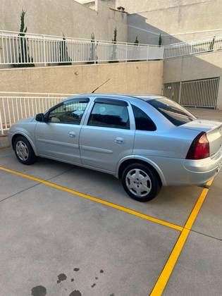 CHEVROLET CORSA 1.4 MPFI PREMIUM SEDAN 8V FLEX 4P MANUAL