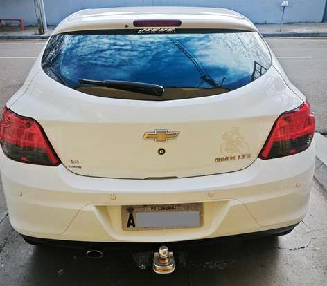 CHEVROLET-ONIX-2015