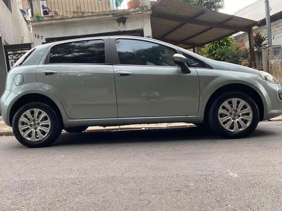 FIAT-PUNTO-2014