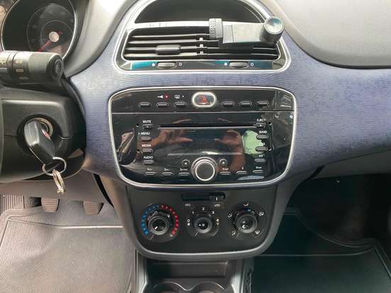 FIAT-PUNTO-1.4 ATTRACTIVE 8V FLEX 4P MANUAL FIAT-PUNTO-2014