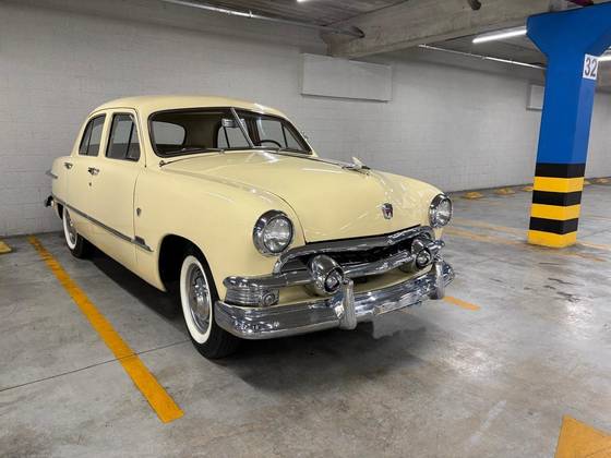 FORD CUSTOM 3.9 DELUXE V8 GASOLINA 4P MANUAL