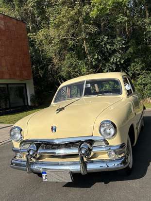 FORD-CUSTOM-1951