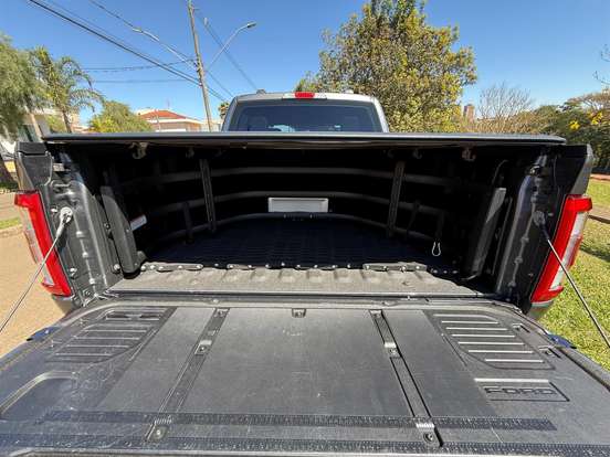 FORD-F-150-2023