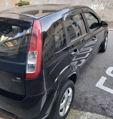 FORD-FIESTA-2007