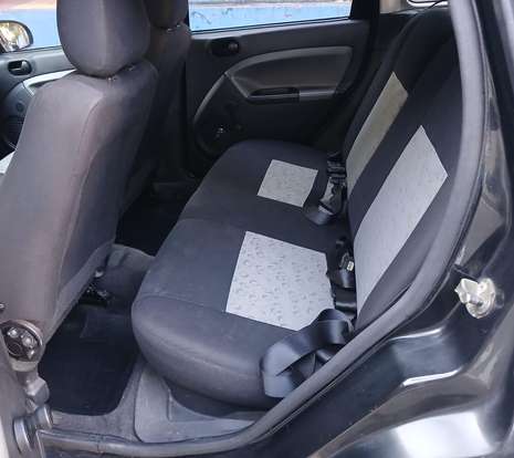 FORD-FIESTA-2007