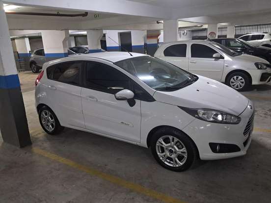 FORD-FIESTA-2016