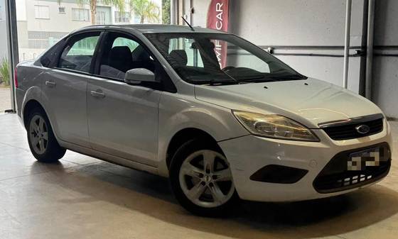 FORD FOCUS 1.6 GL SEDAN 8V FLEX 4P MANUAL
