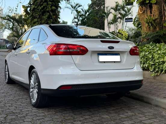 FORD-FOCUS-2016