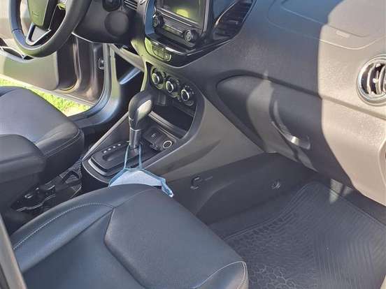 FORD-KA-1.5 TI-VCT FLEX TITANIUM SEDAN AUTOMÁTICO FORD-KA-2020