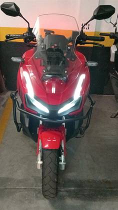 HONDA ADV 
