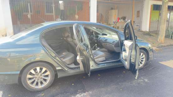 HONDA-CIVIC-2010