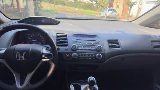 HONDA-CIVIC-2010