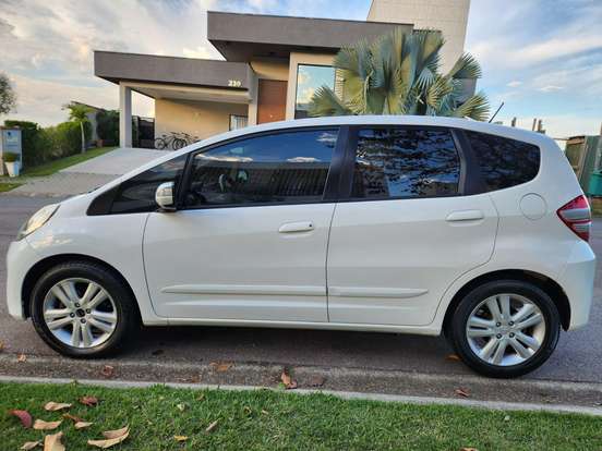 HONDA-FIT-2013