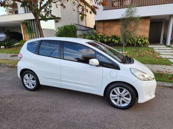 HONDA-FIT-2013