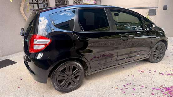 HONDA-FIT-2010