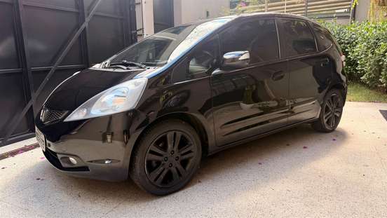 HONDA-FIT-2010