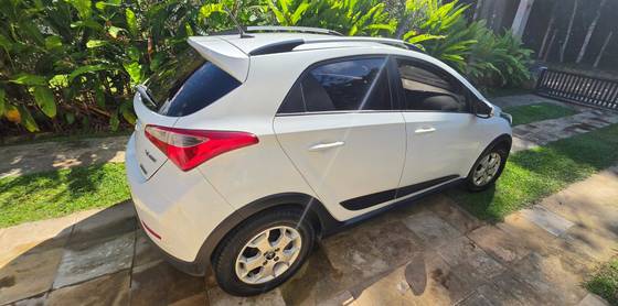 HYUNDAI HB20X 1.6 16V STYLE FLEX 4P AUTOMÁTICO